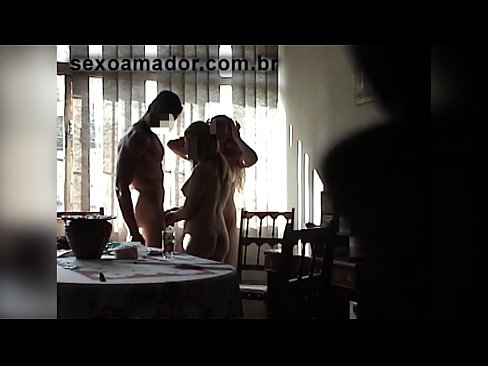 ❤️ Babaturan séks ngajak saurang lalaki raksasa sareng tiluan sareng anjeunna video sex di urang ️❤